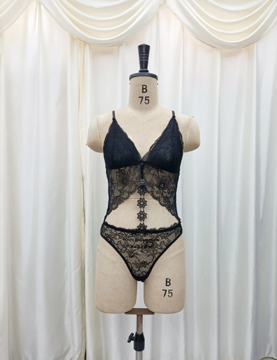 Seamless Bodysuit - Deep V-Neck & Full Coverage | BelleNisa